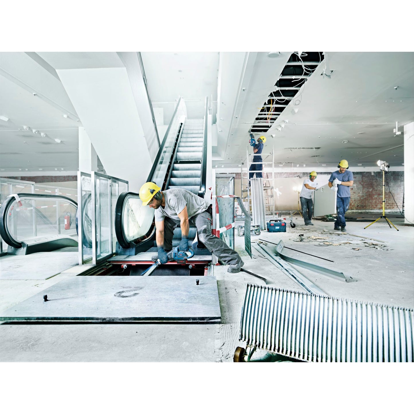 Bosch GSA 18V-32 Cordless Saber Saw