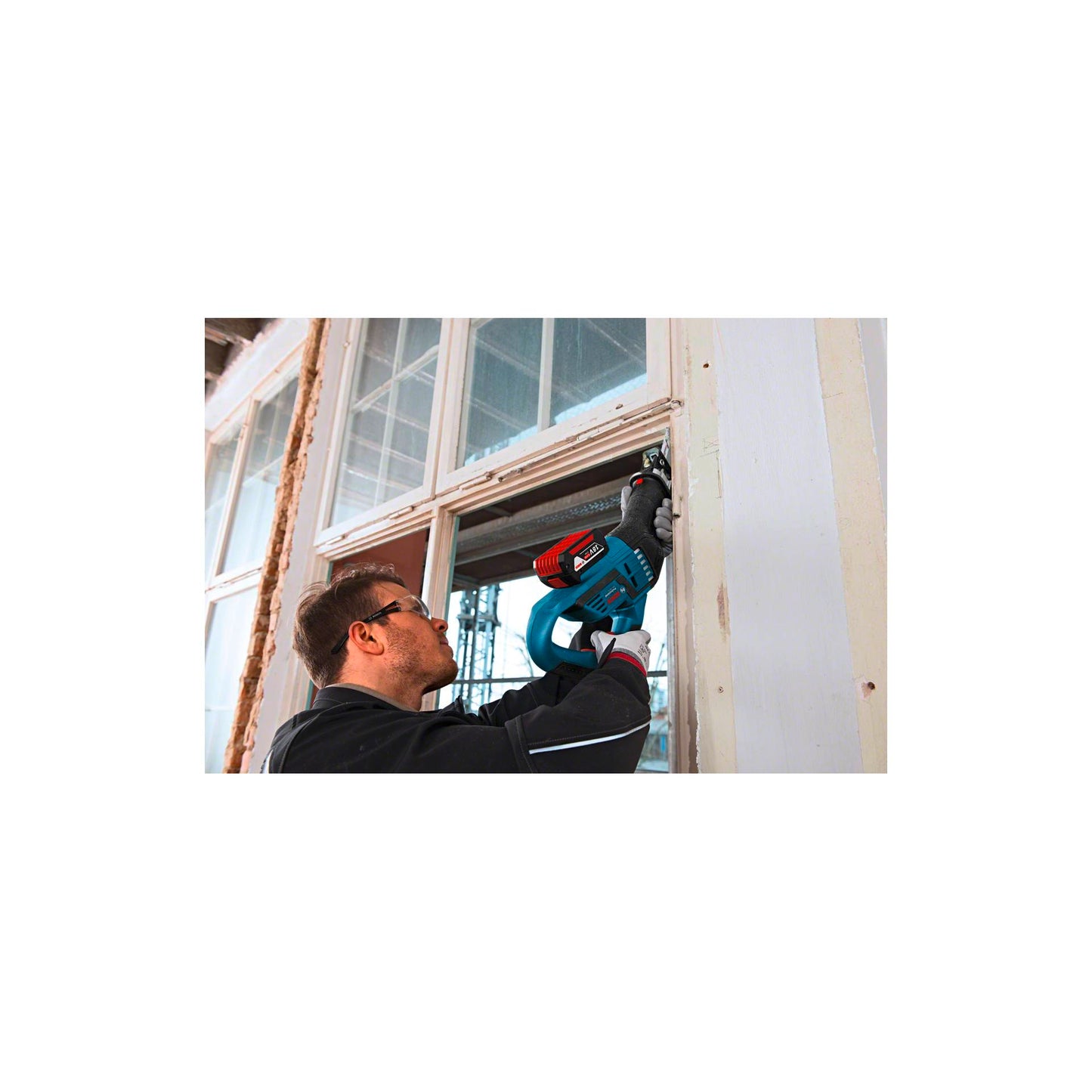 Bosch GSA 18V-32 Cordless Saber Saw incl. Case