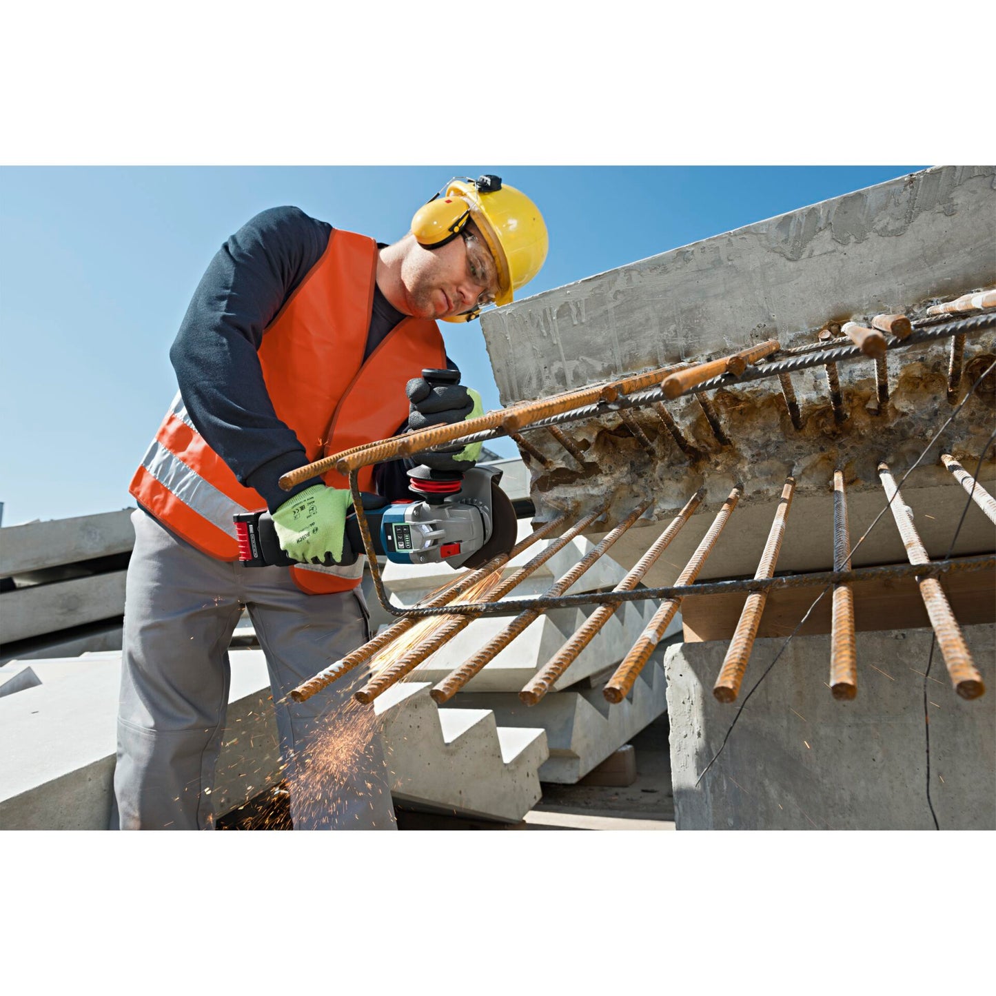 Bosch GWS 18V-10 SC, 150mm Cordless Angle Grinder