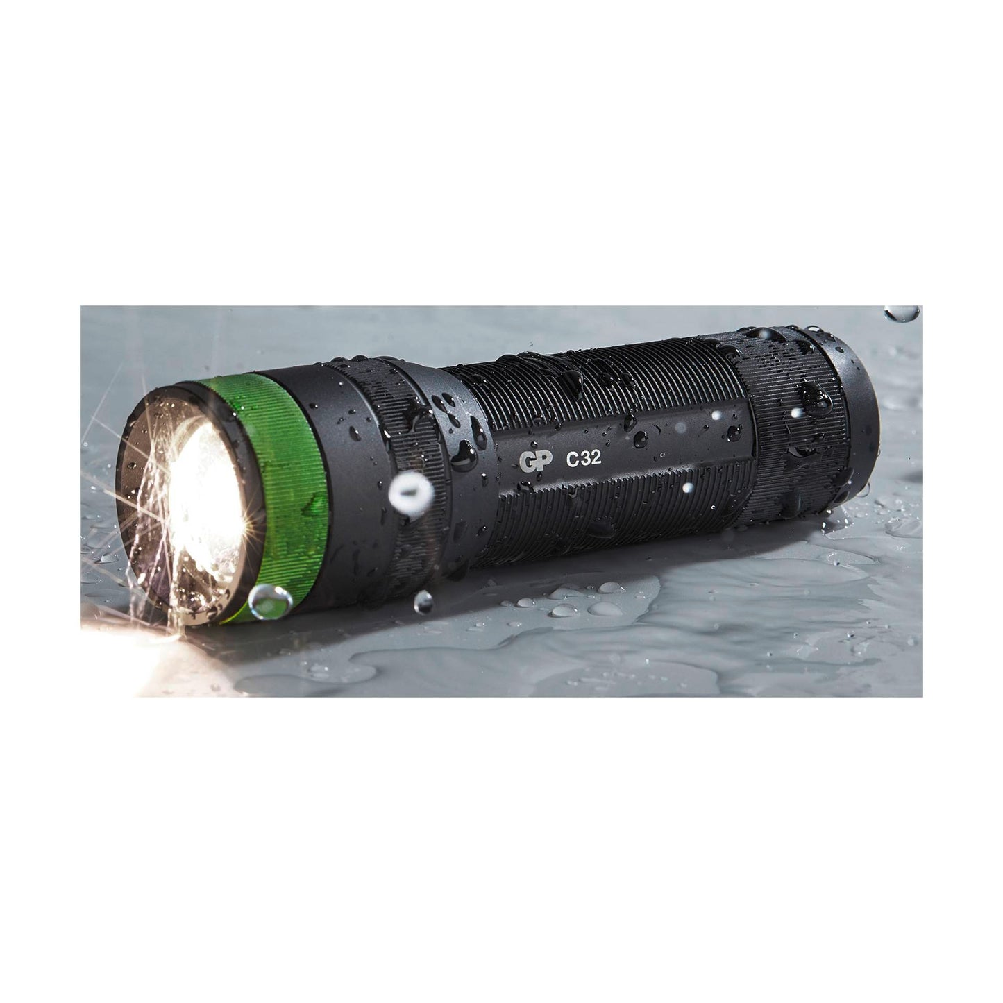 GP Torch C32 300 Lumen 3 x AAA          260GPACT0C32000