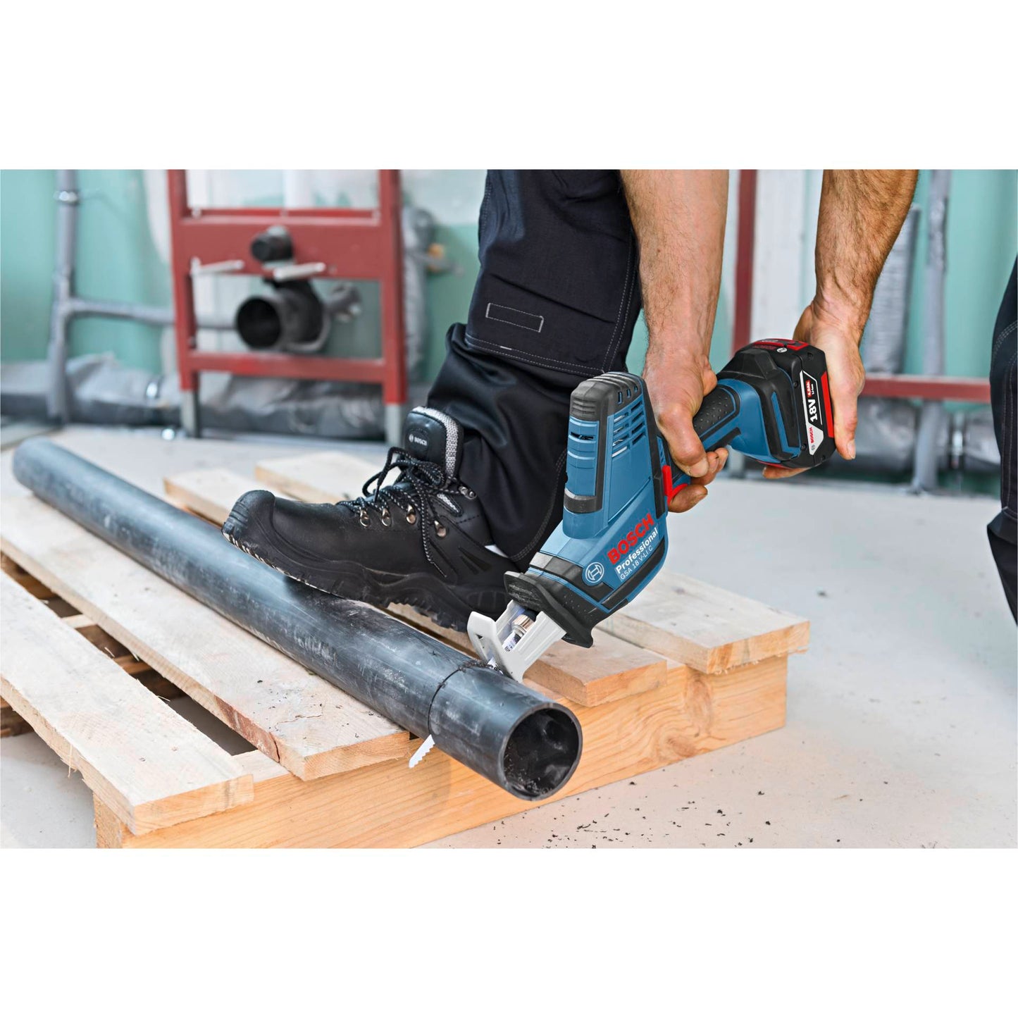 Bosch GSA 18V-LI C Cordless Saber Saw