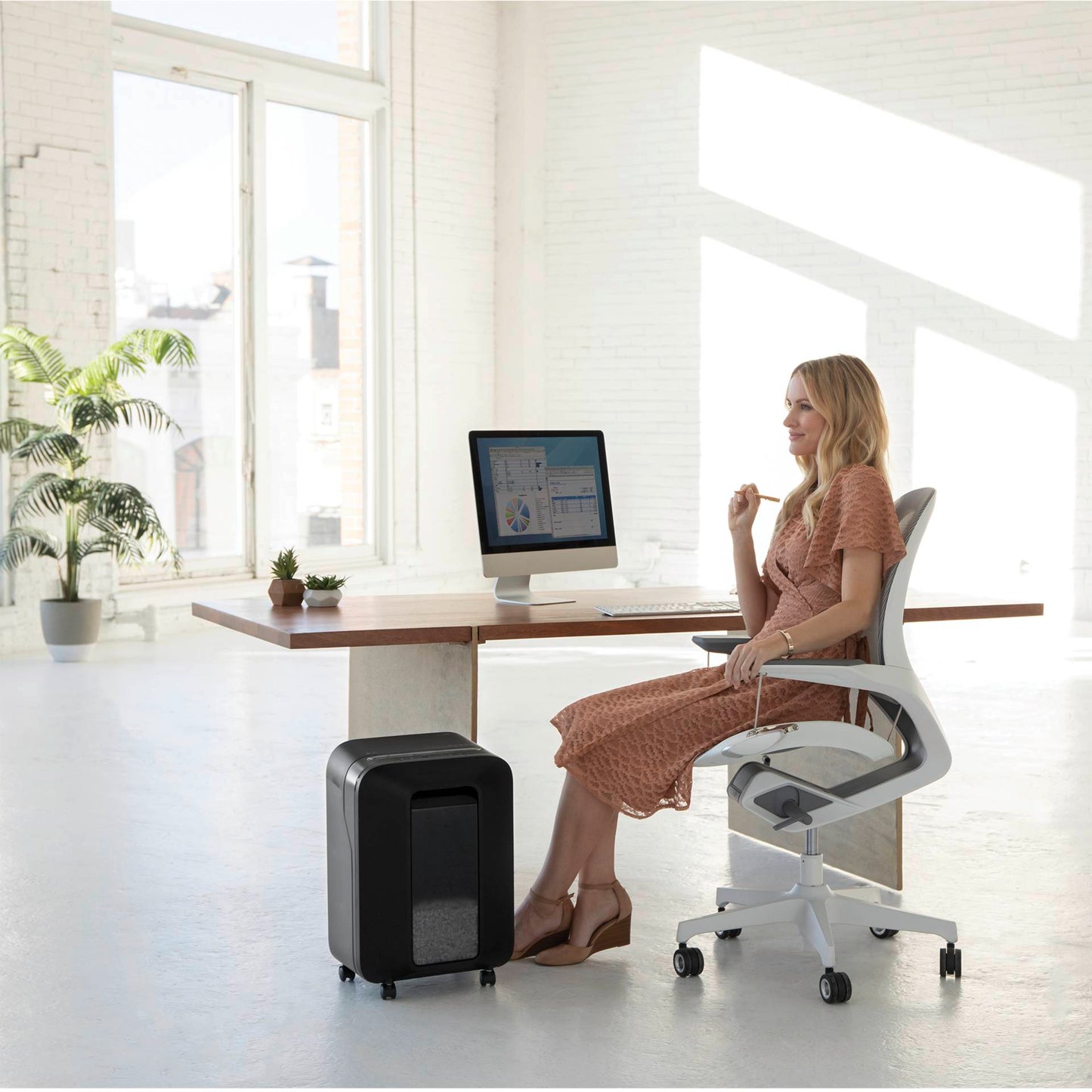 Fellowes Powershred LX 201 black (Micro Cut)