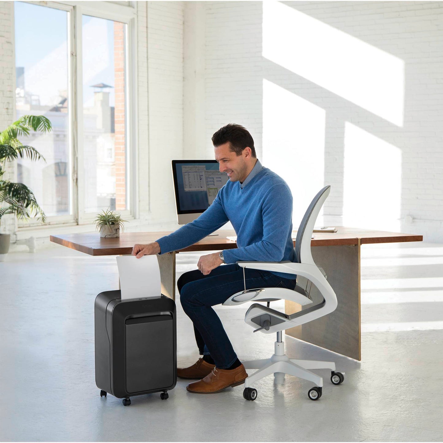 Fellowes Powershred LX 211 black (Micro Cut)