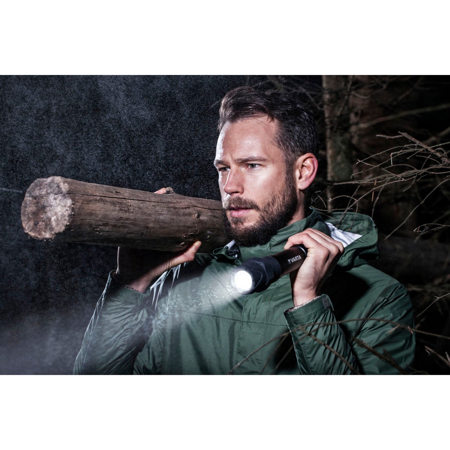 Varta Indestructible F30 Pro 6 Watt LED Aluminum 650 Lumen