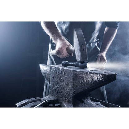 Varta Indestructible F20 Pro 6 Watt LED Aluminum 350 Lumen