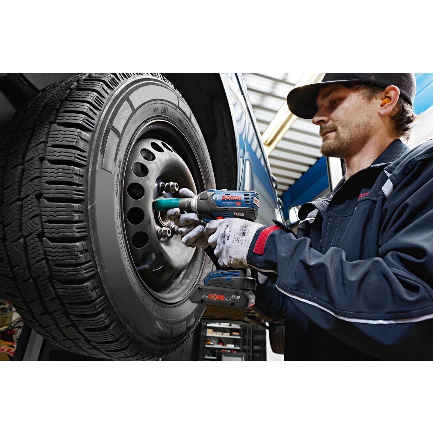 Bosch GDS 18V-300 Professional Cordless Impact Driver