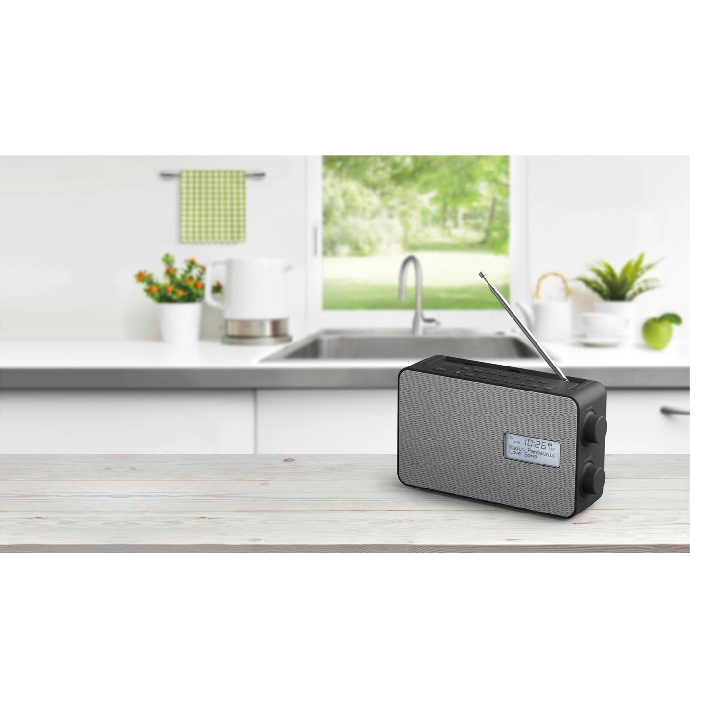 Panasonic RF-D30BTEG black