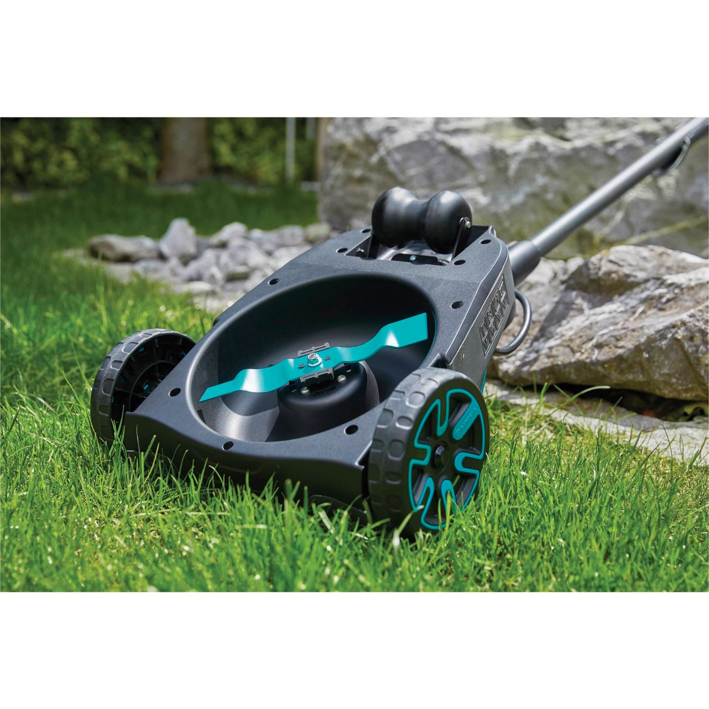 Gardena cordless lawn mower HandyMower 22/18V P4A Set