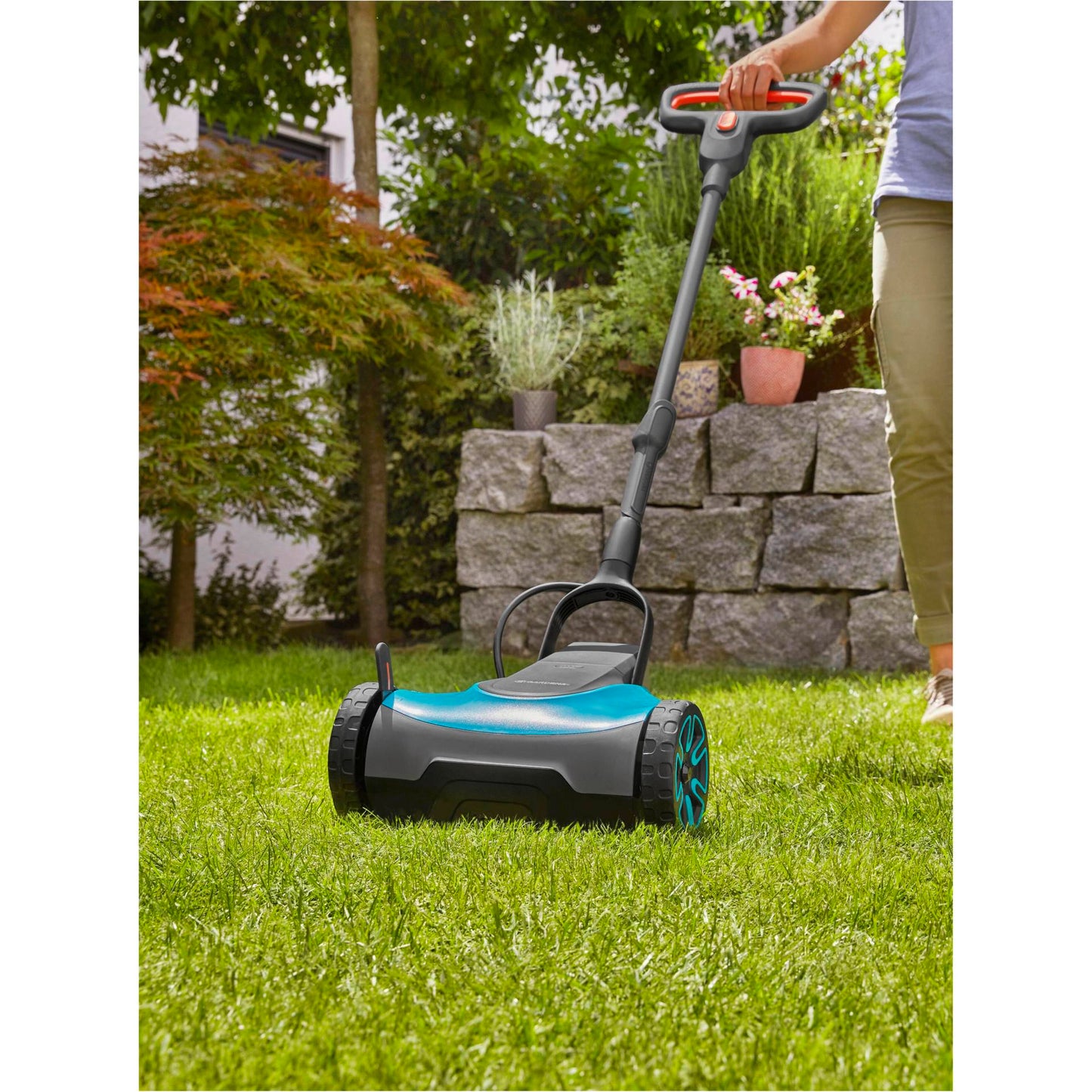 Gardena cordless lawn mower HandyMower 22/18V P4A Set