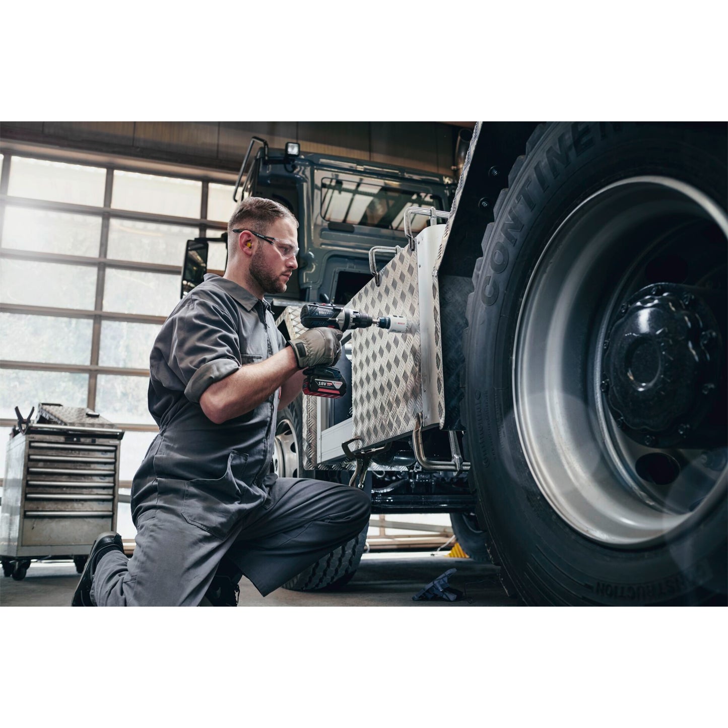 Bosch 9pcs Electrician Set Progressor Wood and Metal