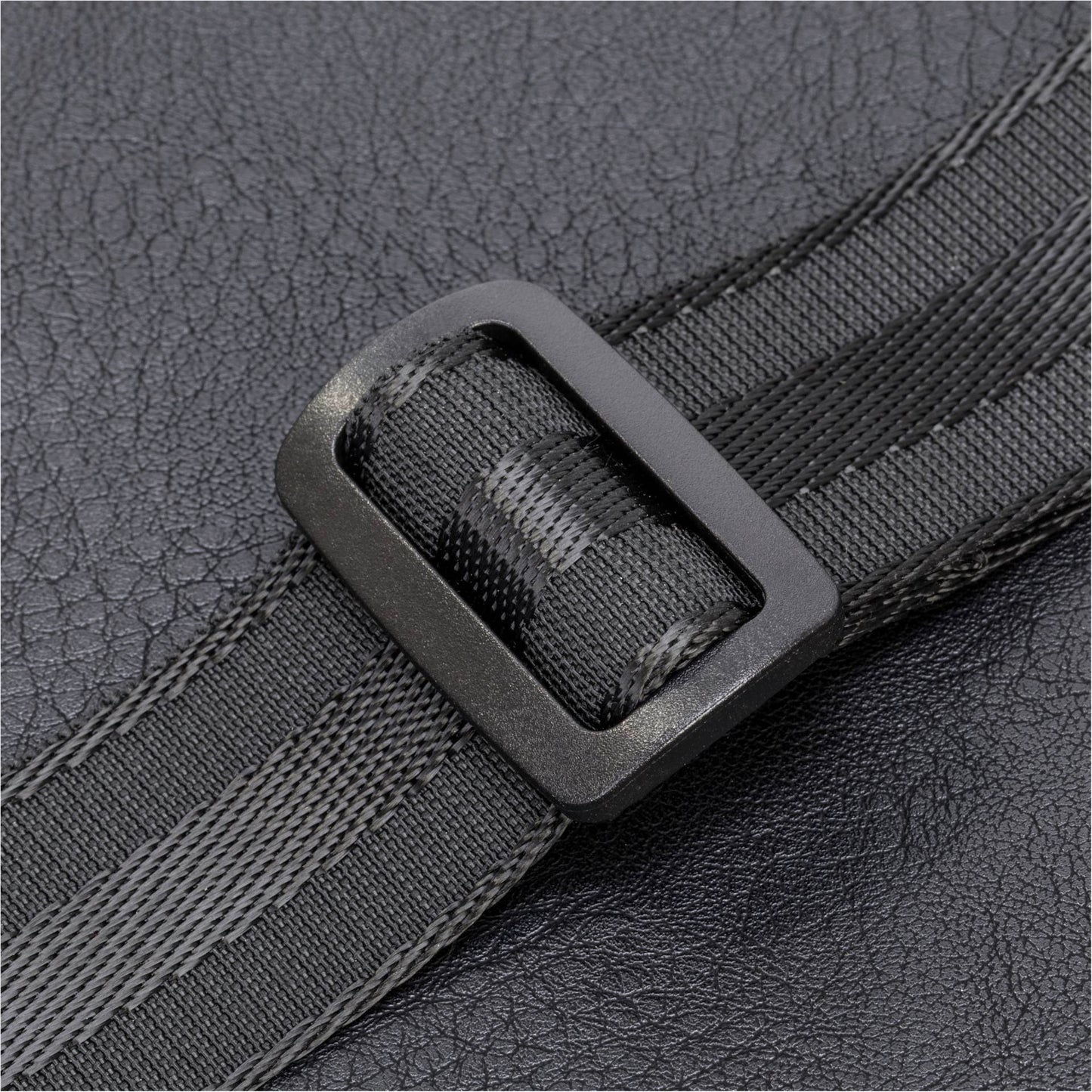 Rivacase 8920 Laptop Sleeve 13.3  black