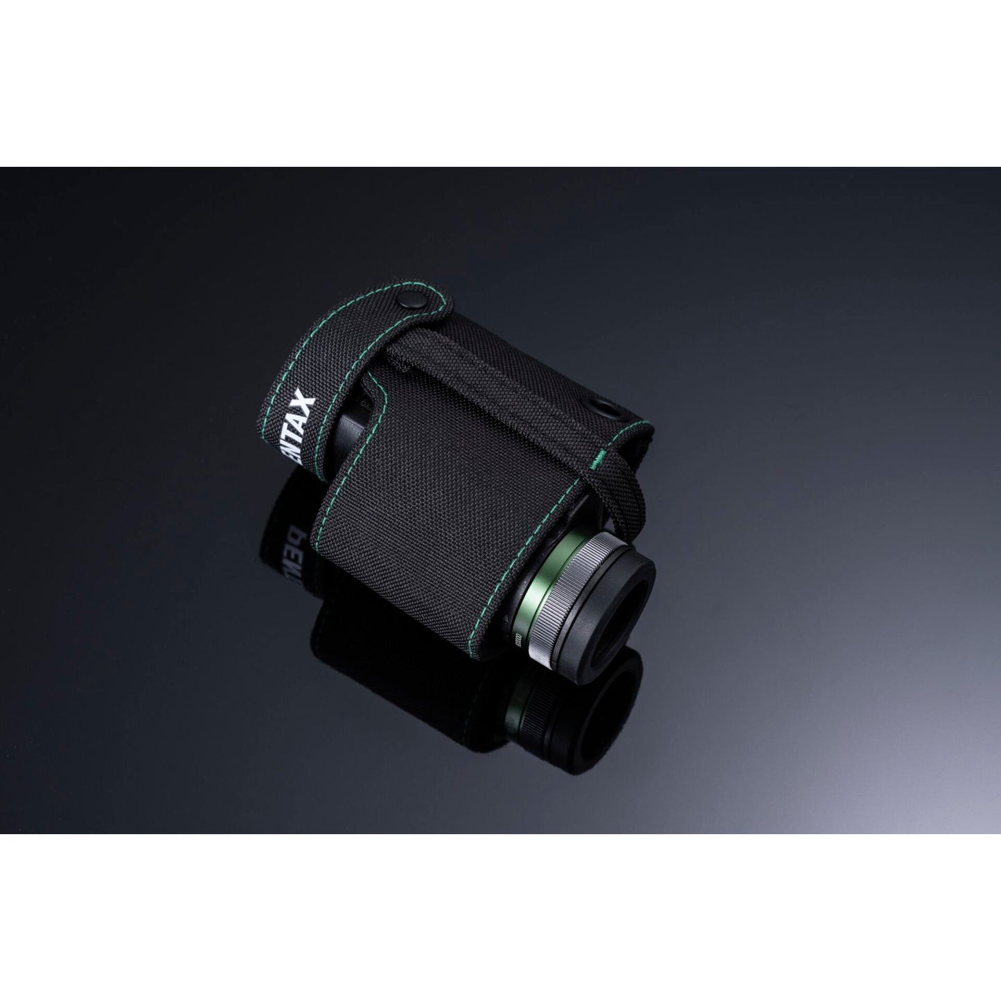 Pentax VM 6x21 WP Kit