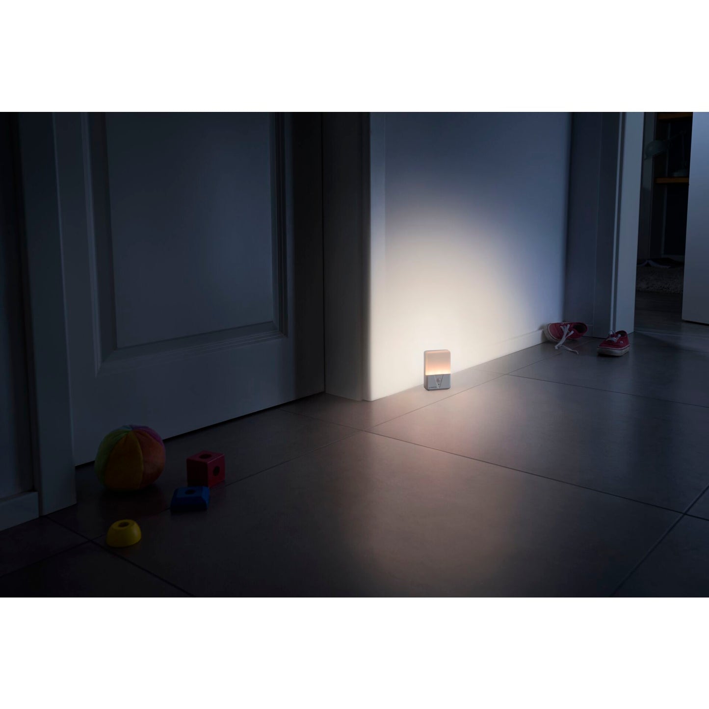 Varta Motion Sensor Night Light with 3AAA Batteries 16624101421