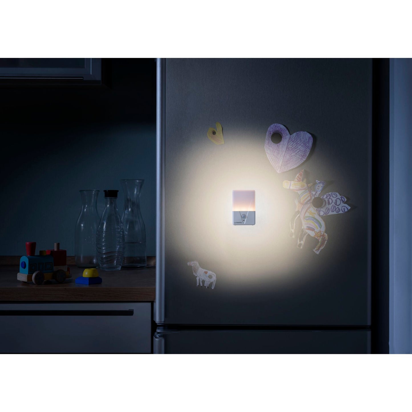 Varta Motion Sensor Night Light with 3AAA Batteries 16624101421