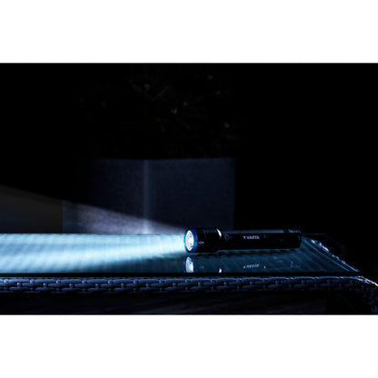 Varta Night Cutter F40 with 6xAA Batteries 18902101121