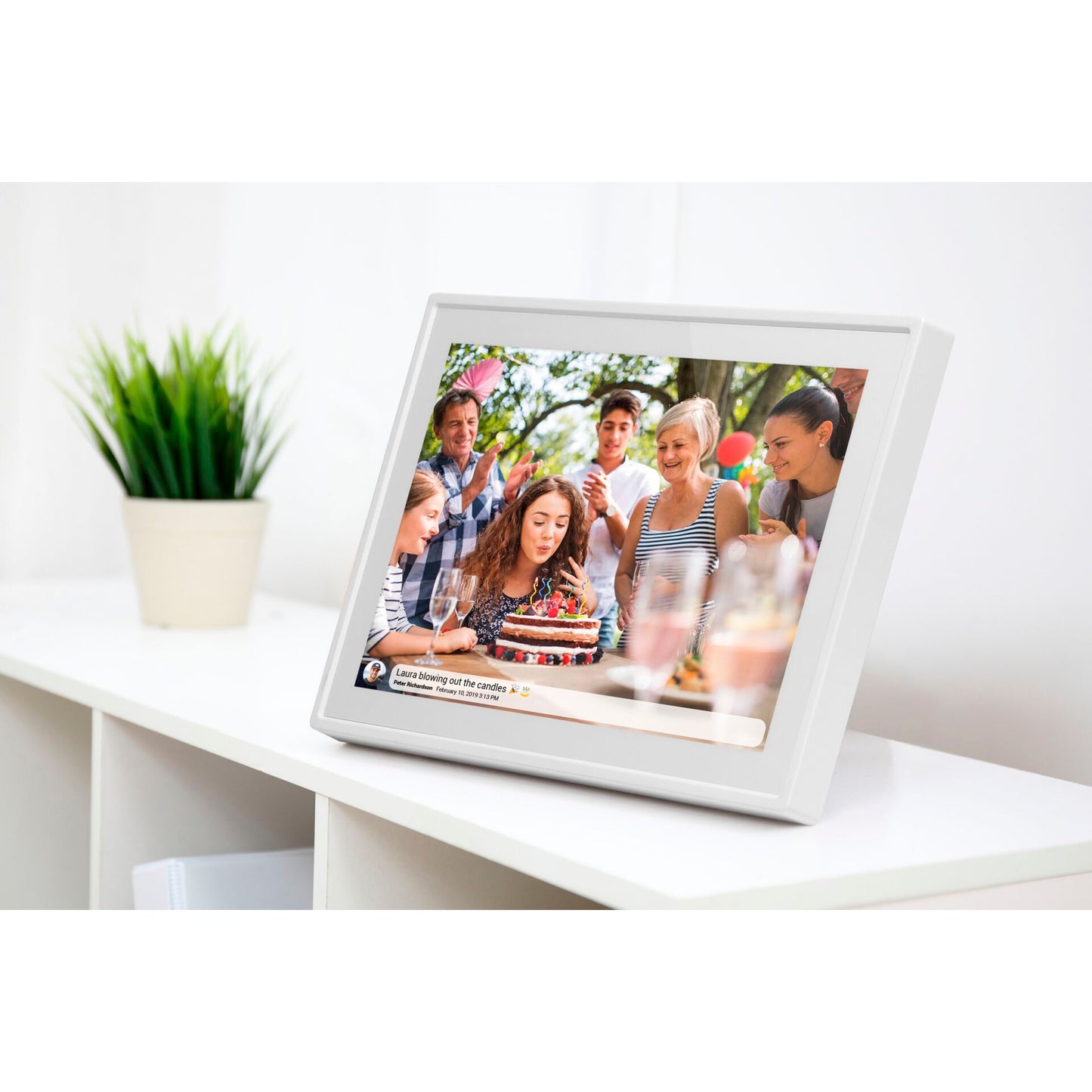 Braun DigiFrame 1019 WiFi 25,7cm (10,1) white