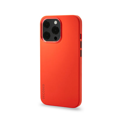 Decoded Silicone Backcover iPhone 13 Pro Brick Red