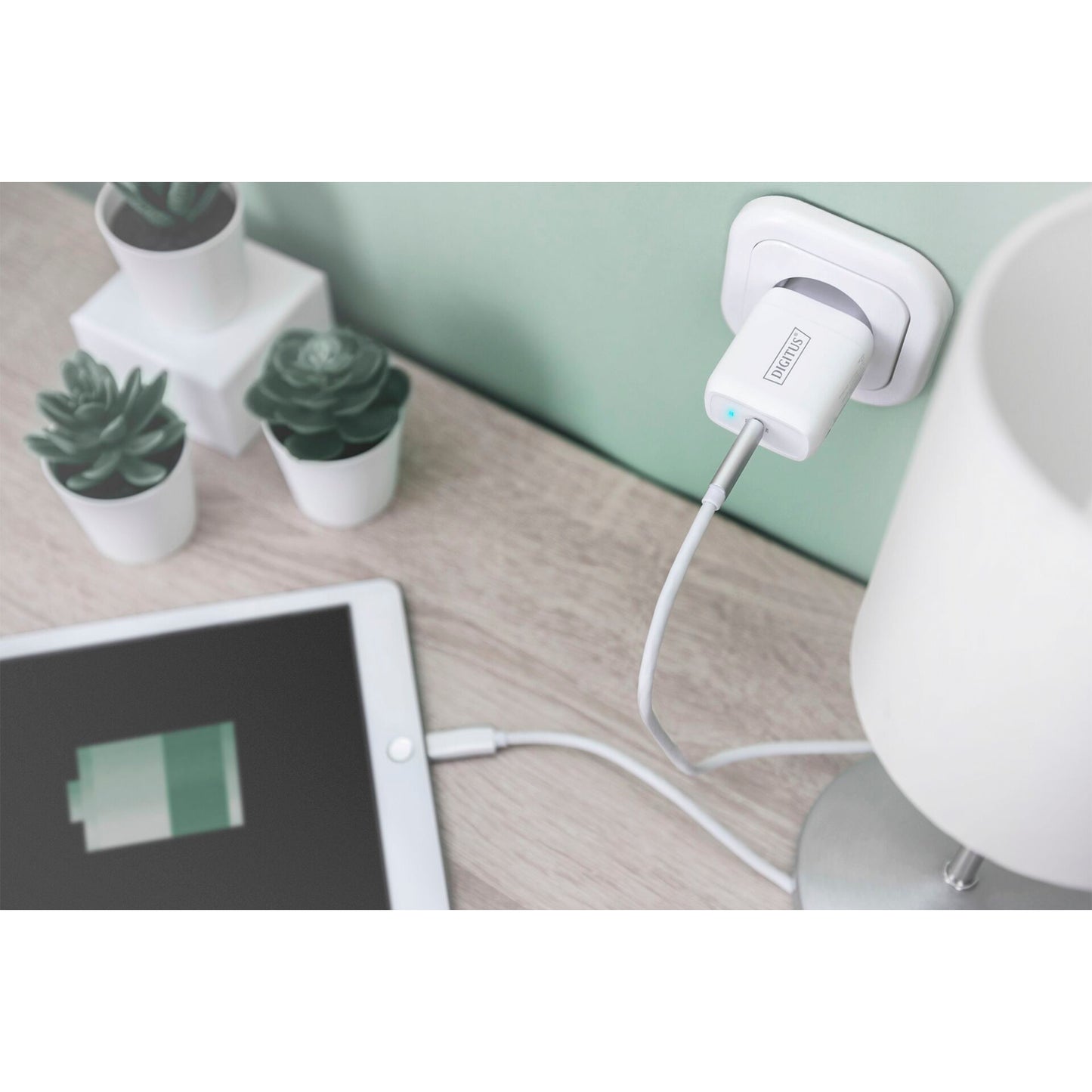 DIGITUS Universal Charging Adapter USB-C 20 W