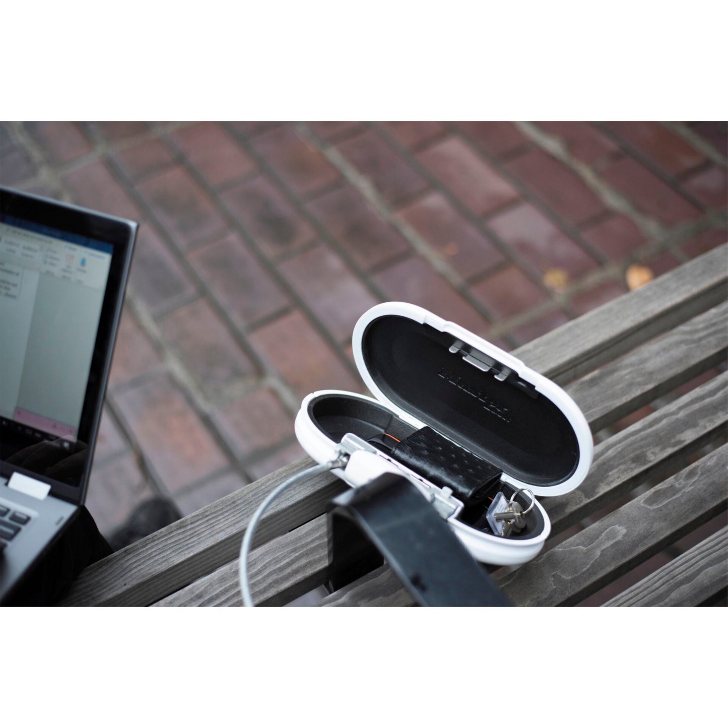 Master Lock Portable Personal Safe  5900EURDWHT