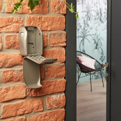 Master Lock Key Safe + Security Access Mount           5415EURD
