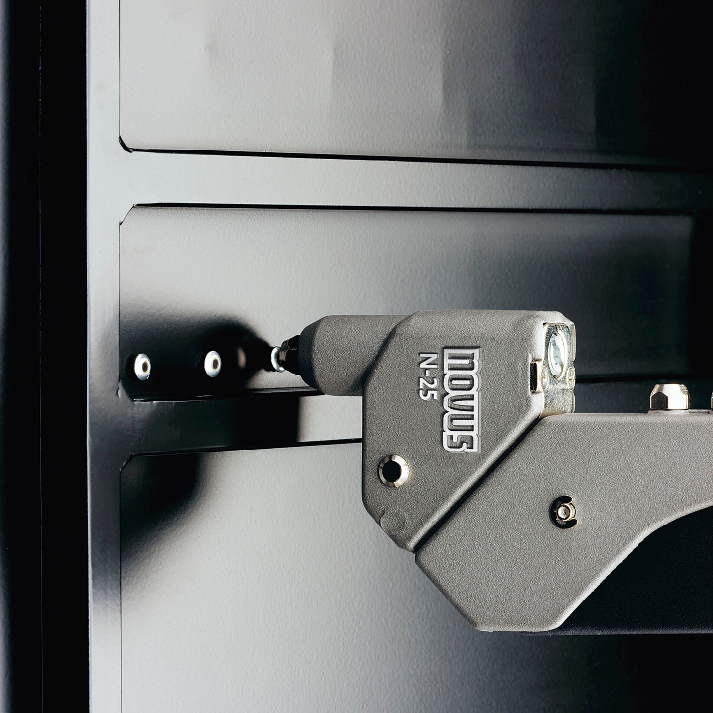 NOVUS Rivet Gun N - 25 Vario