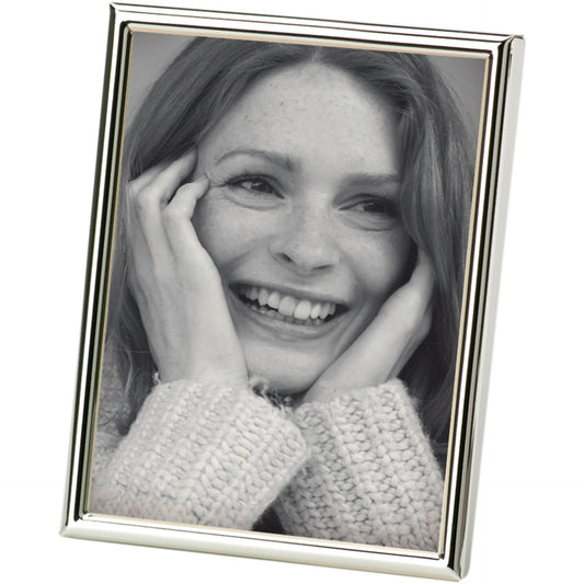 Walther Chloe silver        9x13 Portrait Frame  WD913S