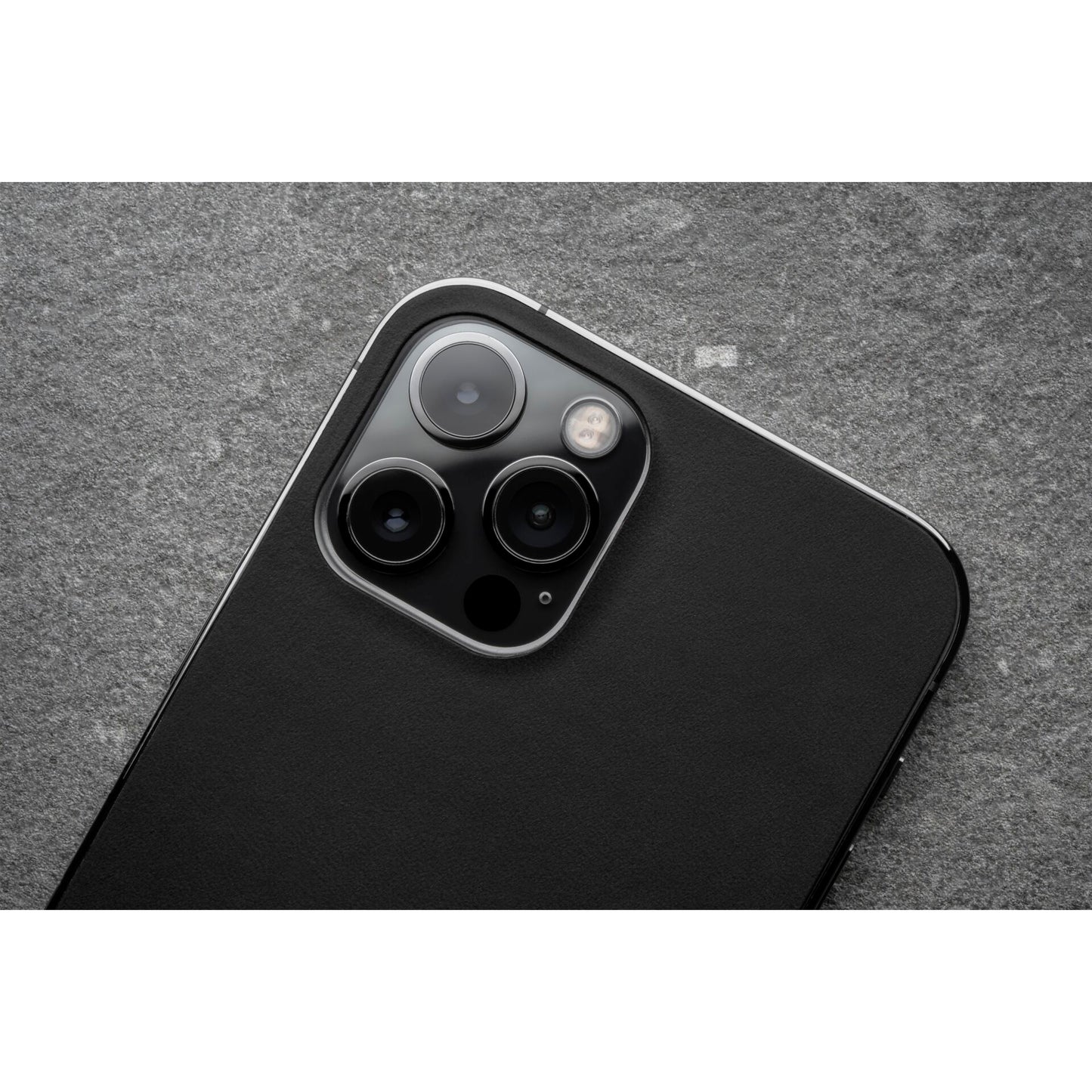 Nomad Leather Skin Black iPhone 13 Pro