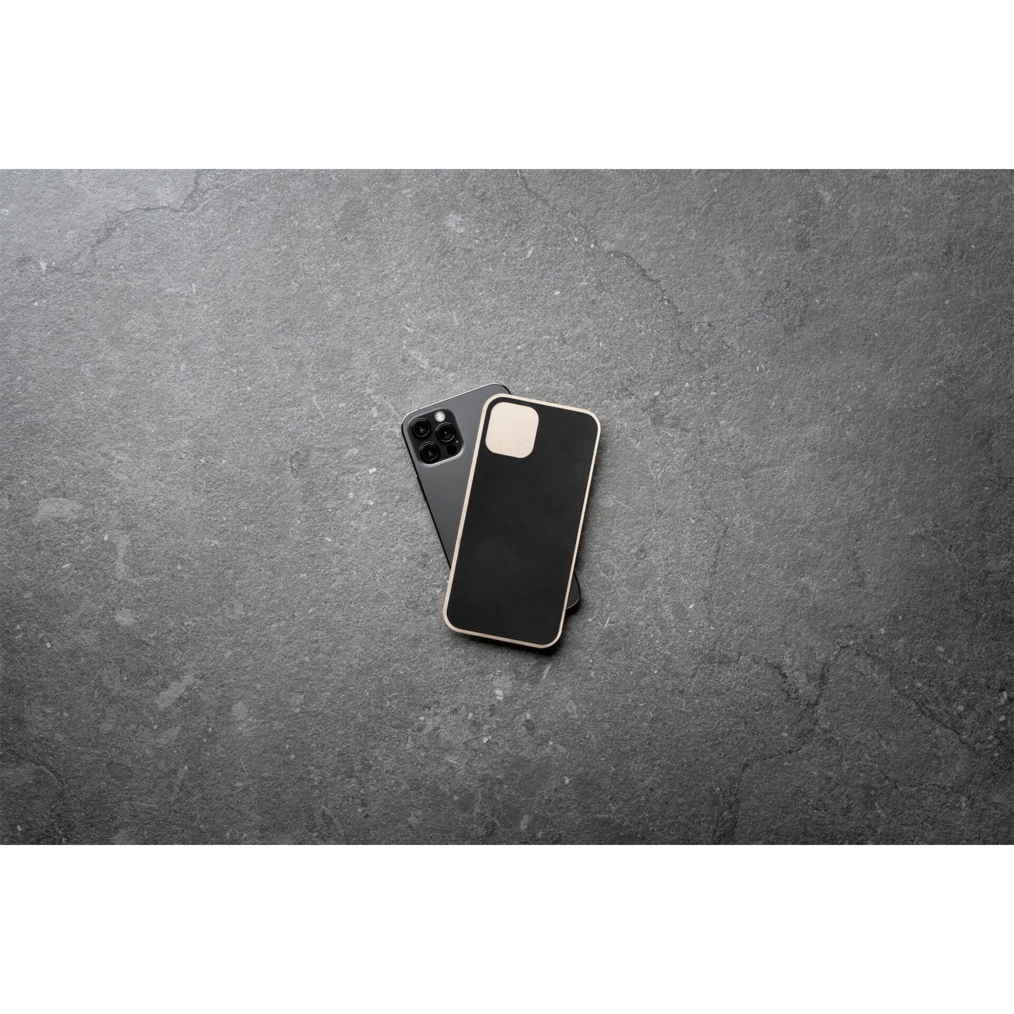 Nomad Leather Skin Black iPhone 13 Pro