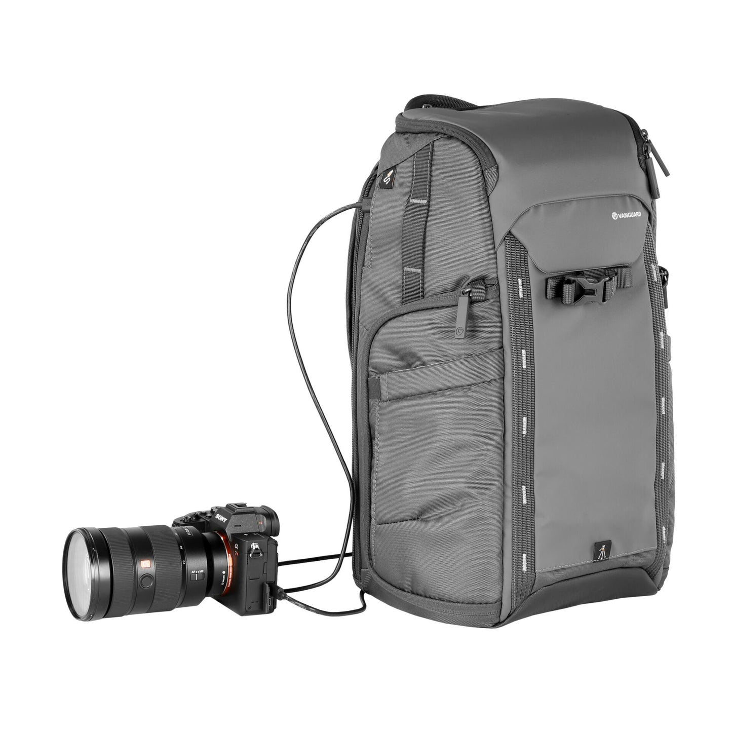 Vanguard VEO Adaptor R48 grey Backpack with USB-A
