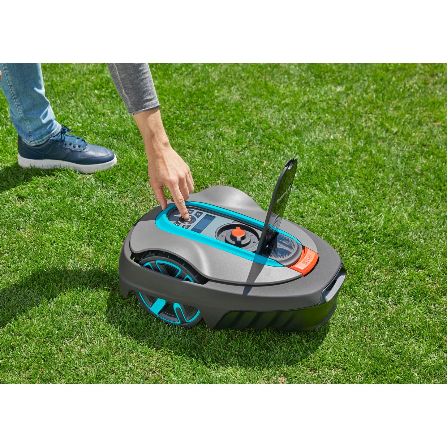Gardena SILENO city robotic lawn mower 600qm