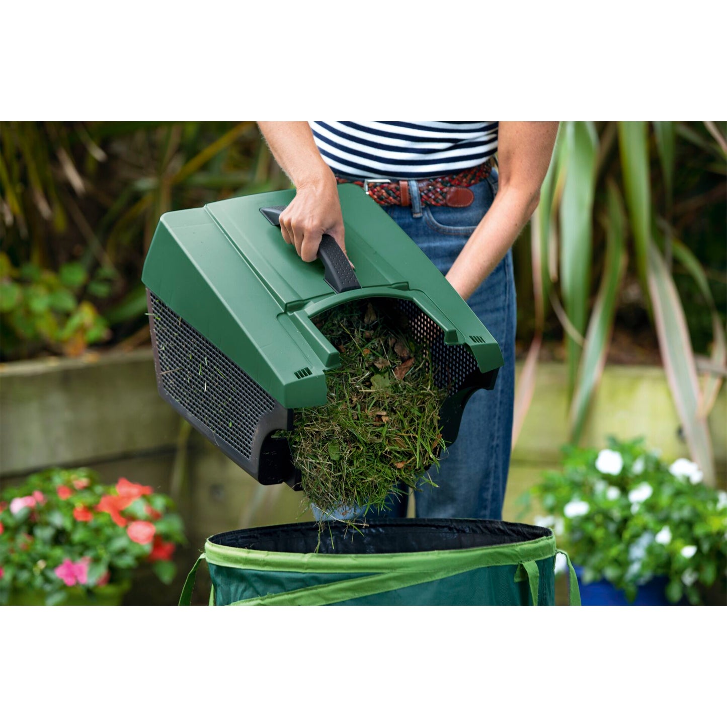 Bosch City Mower 18V-32 solo cordless lawn mower