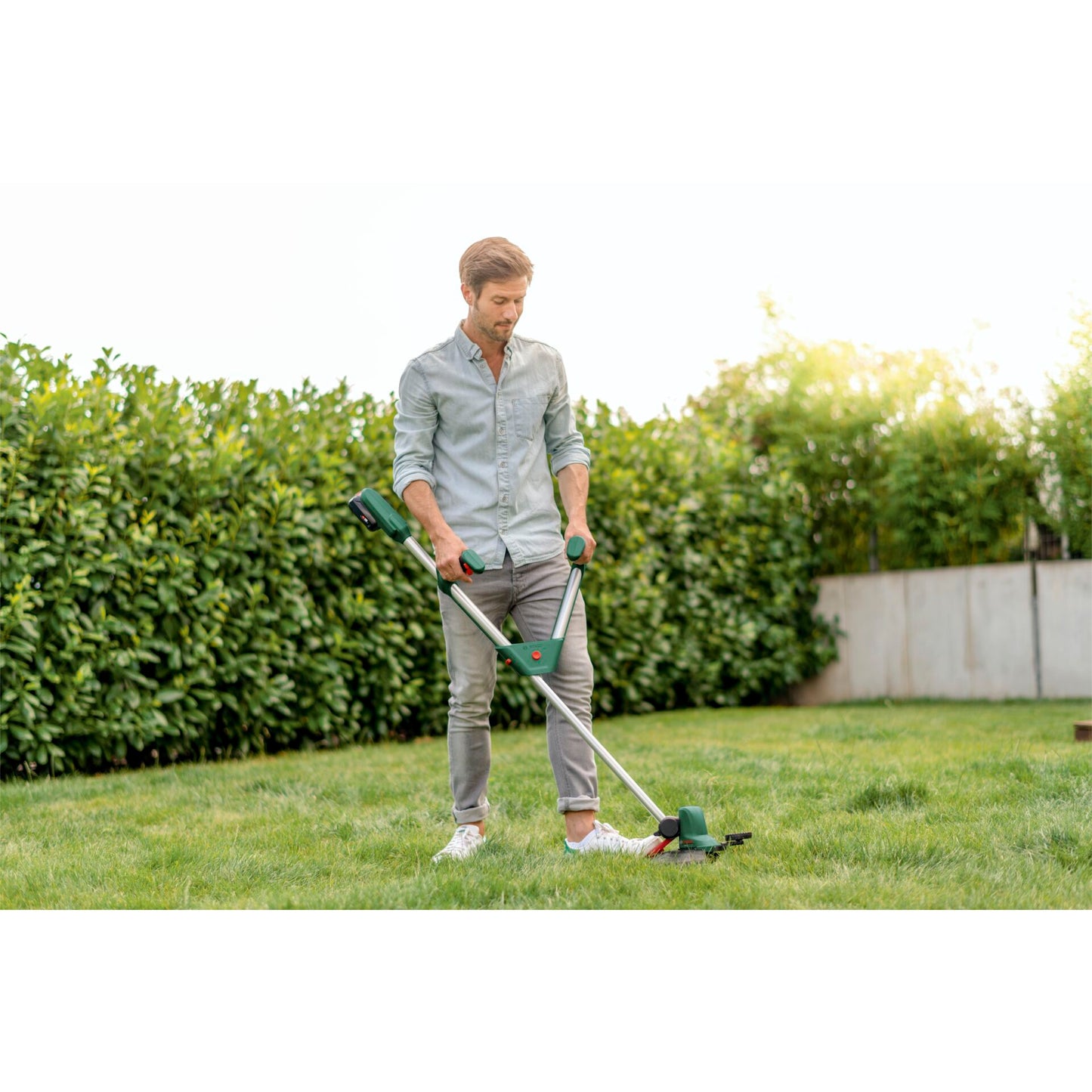 Bosch UniversalGrassCut 18-260