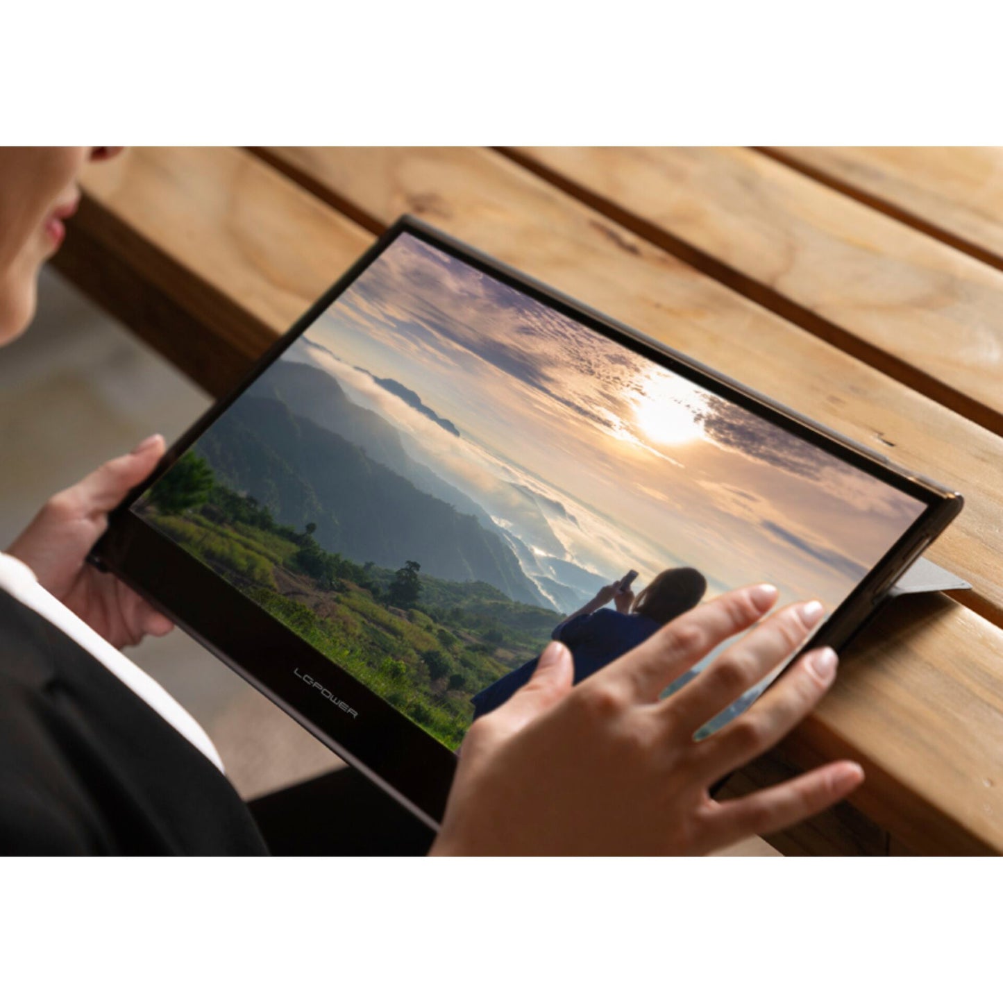 LC-Power LC-M16-4K-UHD-P-OLED Portable UHD Monitor