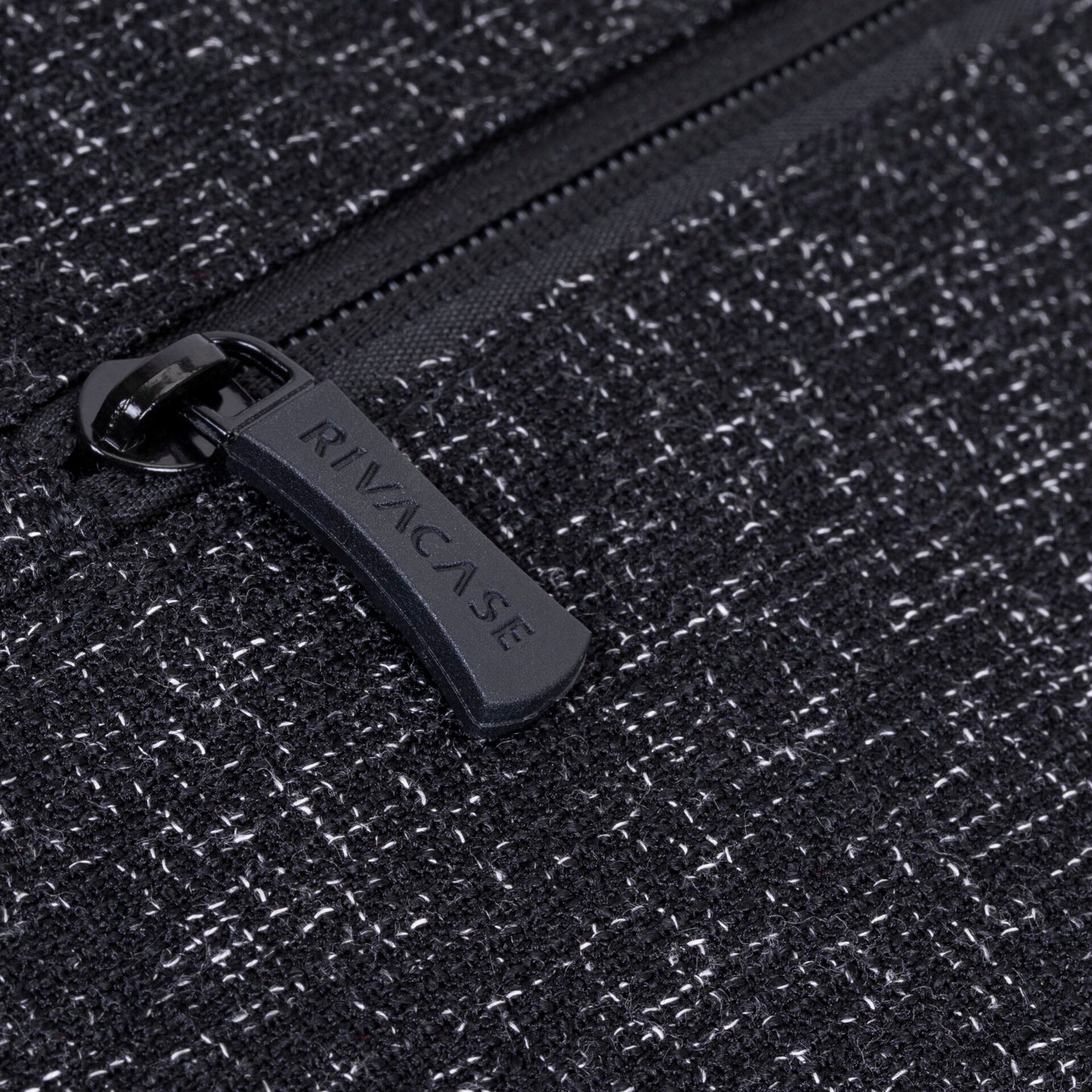 Rivacase 7913 Laptop Sleeve 13.3  with Handles black