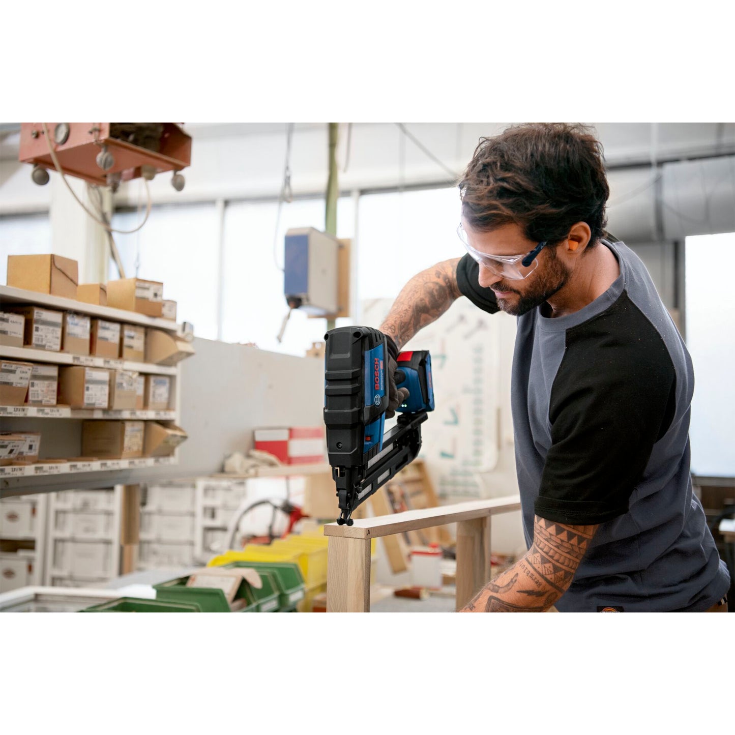 Bosch GNH 18V-64 M solo L-BOXX Cordless Nailer