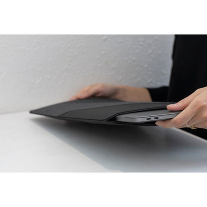 Native Union Stow Slim Sleeve for Macbook 15/16 Slate