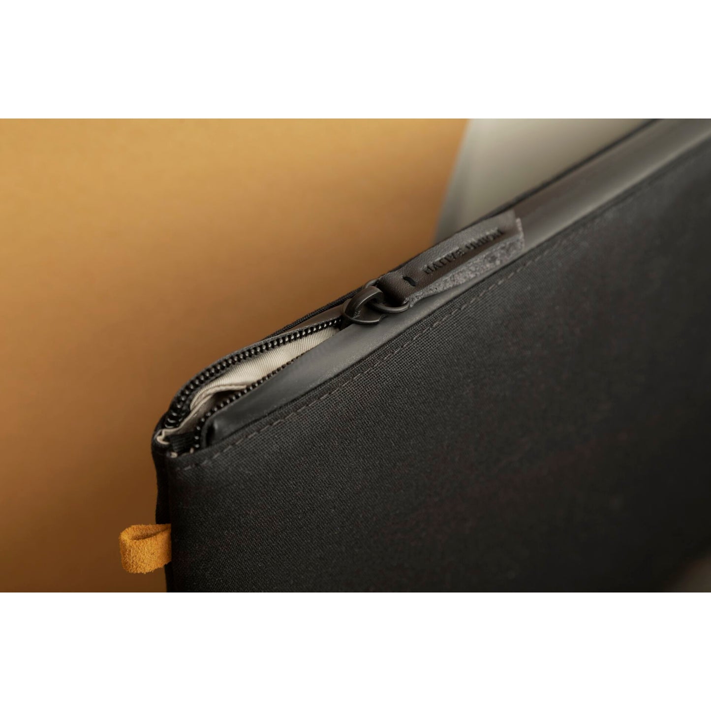 Native Union W.F.A. Sleeve for MacBook 16  Black