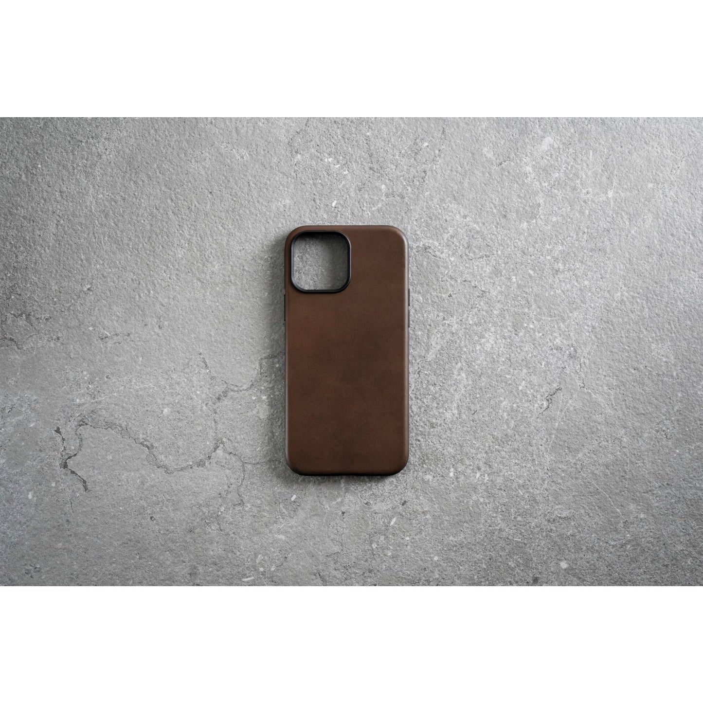 Nomad Modern Leather Case iPhone 14 Plus Rustic Brown