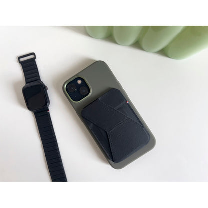 Decoded AntiMicrobial Silicone Backcover iPhone 14 Plus Olive