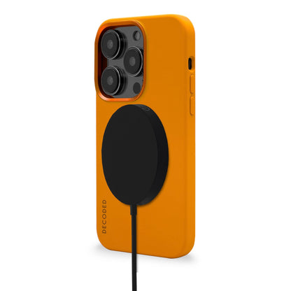 Decoded AntiMicrobial Silicone Backcover iPhone 14 Pro Apricot