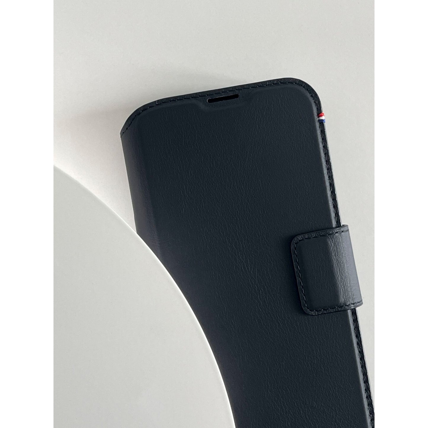 Decoded Leather Detachable Wallet iPhone 14 Pro Max Black