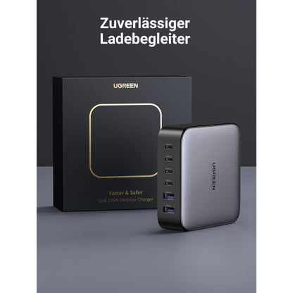 UGREEN 2USB-A+4USB-C 200W Desktop Fast Charger