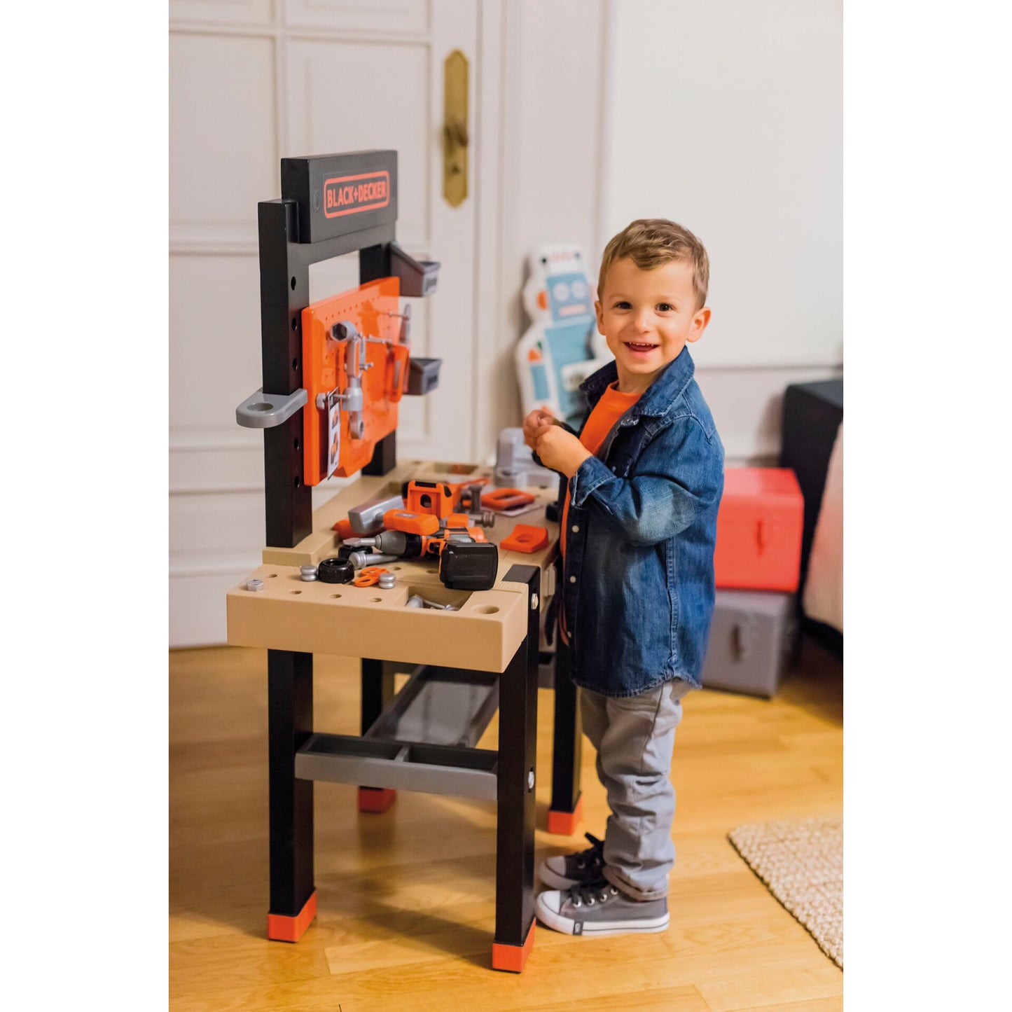Smoby Black & Decker Center Workbench     Model 2022