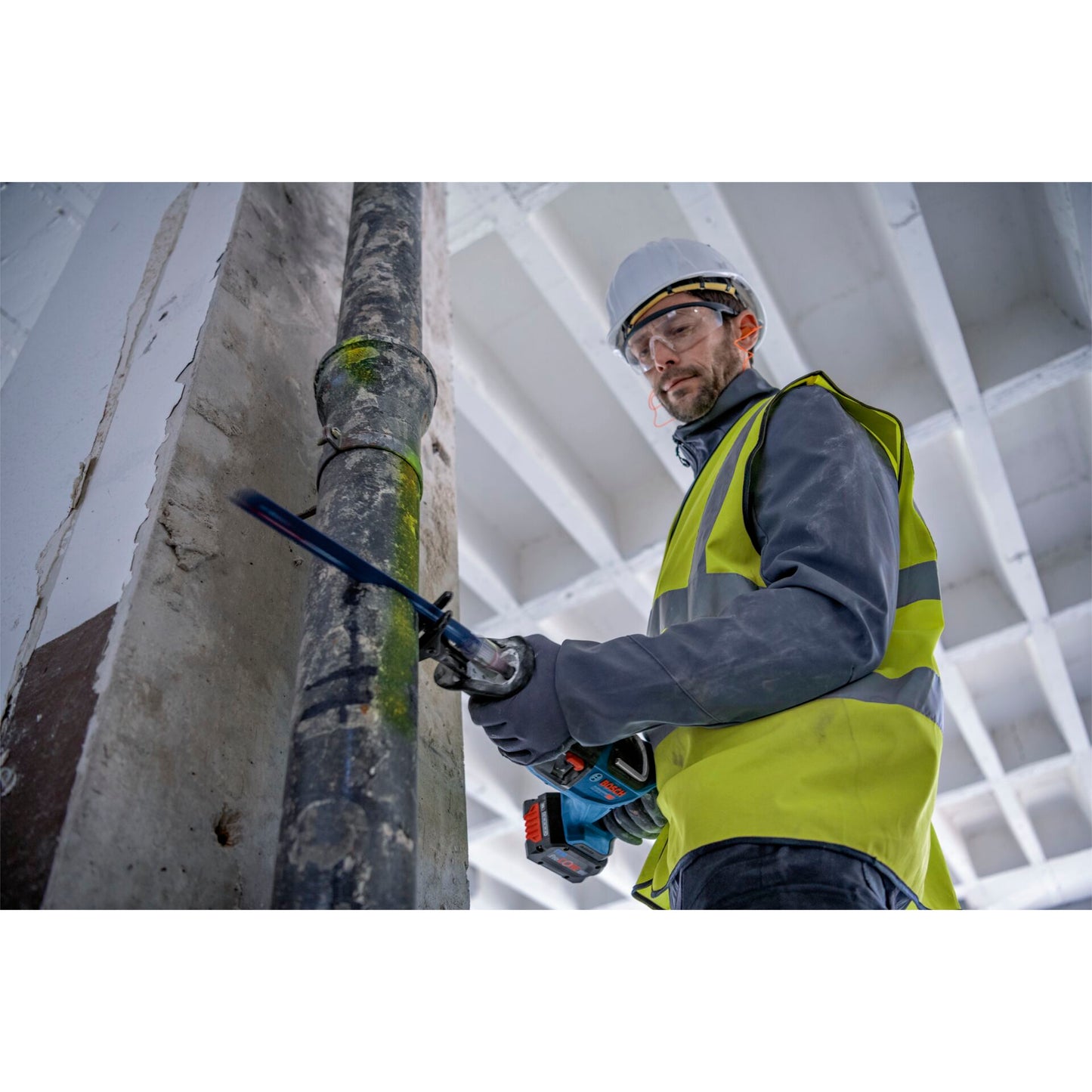 Bosch GSA 18V-28 Cordless Saber Saw
