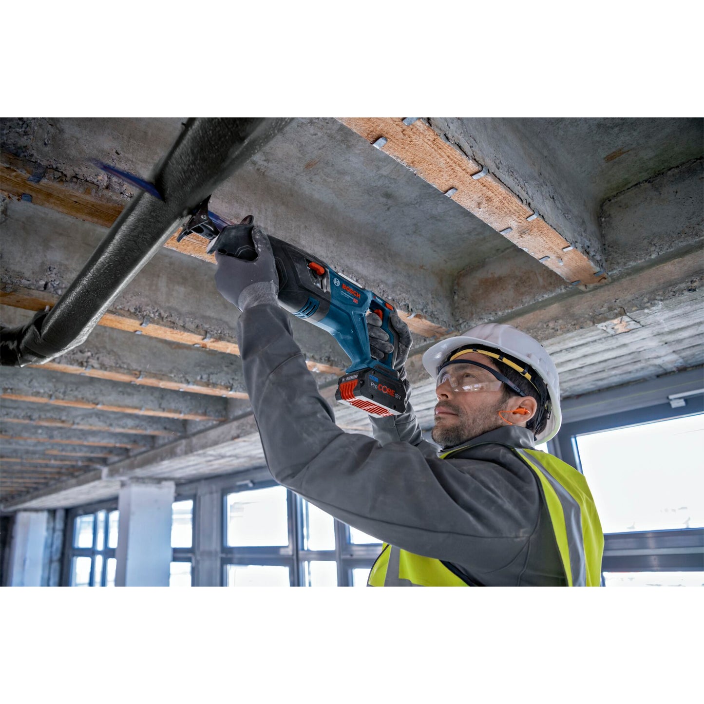 Bosch GSA 18V-28 Cordless Saber Saw