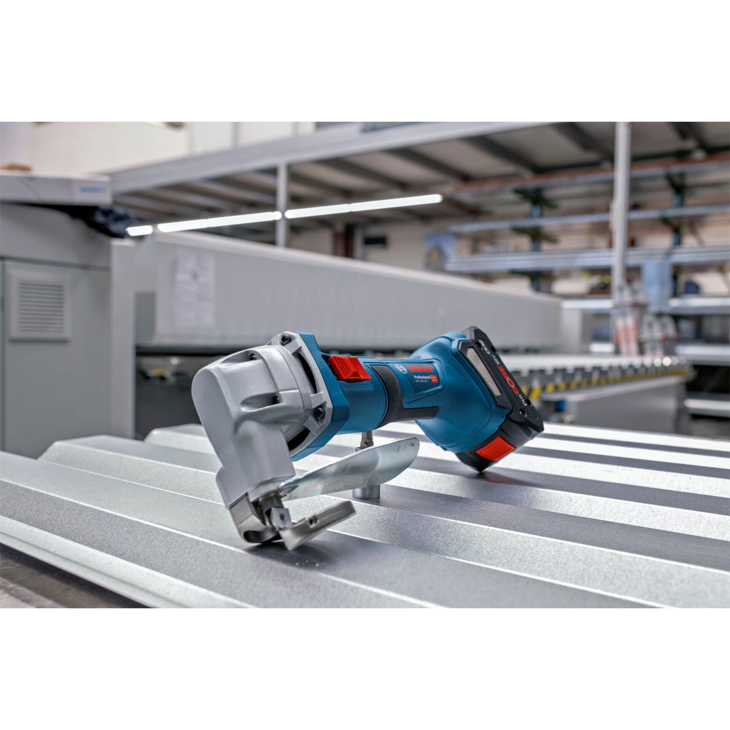 Bosch GSC 18V-16 E Cordless Tin Snips solo