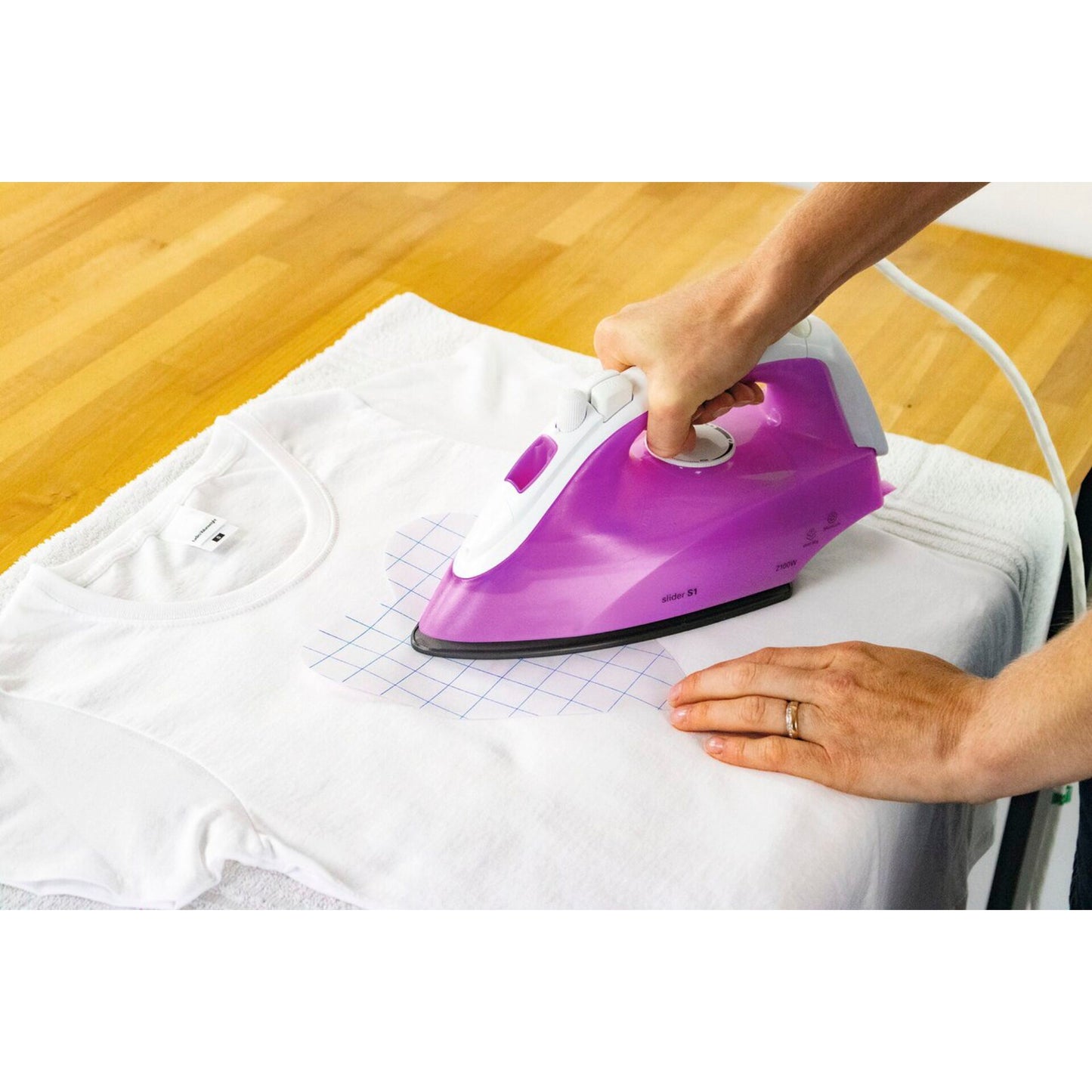 Herma T-Shirt Foil A4 for light + white Textiles  20 Sheets 4525