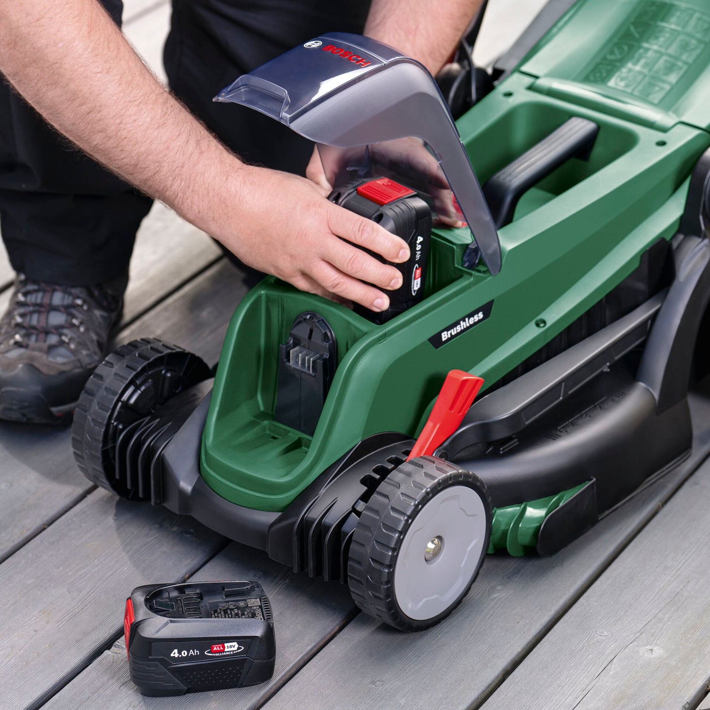Bosch UniversalRotak 18V-37-550 cordless lawn mower