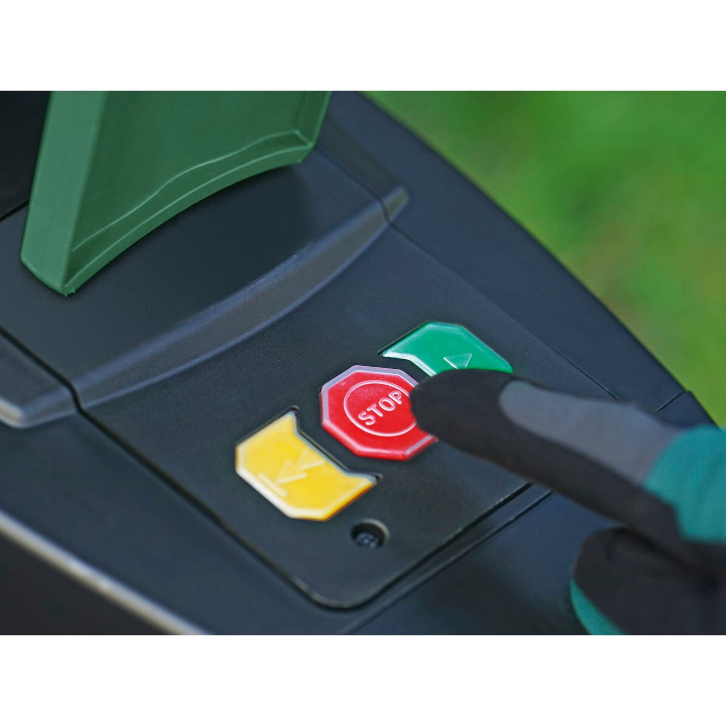 Bosch AXT 25 D electronic shredder