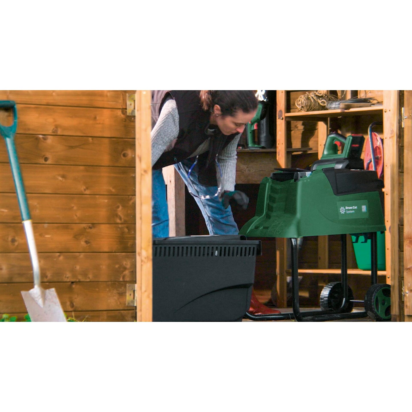 Bosch AXT 25 D electronic shredder